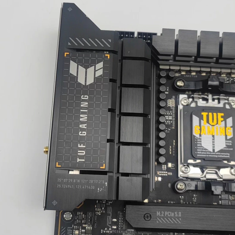 เมนบอร์ด TUF GAMING X670E-PLUS - Esports Gaming Platform บทวิจารณ์และราคา