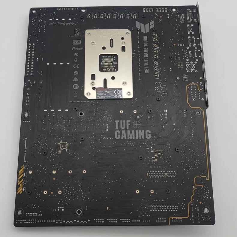 เมนบอร์ด TUF GAMING X670E-PLUS - Esports Gaming Platform บทวิจารณ์และราคา